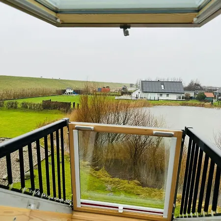 Sealect-hus-5-direkt-an-der-nordsee-nahe-st-peter-ording-mit-sauna-whirlpool-und-kamin