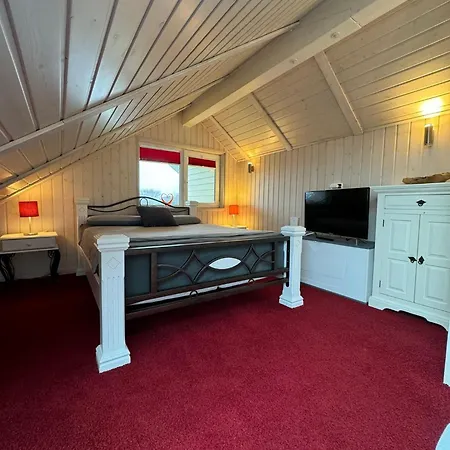 Sealect-hus-5-direkt-an-der-nordsee-nahe-st-peter-ording-mit-sauna-whirlpool-und-kamin Hébergement de vacances *