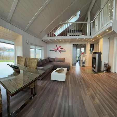 Sealect-hus-5-direkt-an-der-nordsee-nahe-st-peter-ording-mit-sauna-whirlpool-und-kamin Hébergement de vacances Wesselburenerkoog