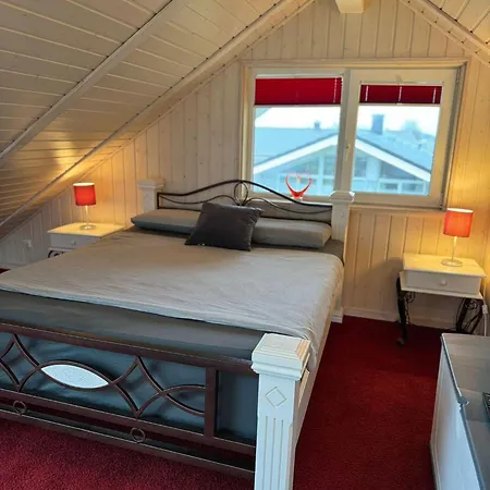 Sealect-hus-5-direkt-an-der-nordsee-nahe-st-peter-ording-mit-sauna-whirlpool-und-kamin Hébergement de vacances Wesselburenerkoog