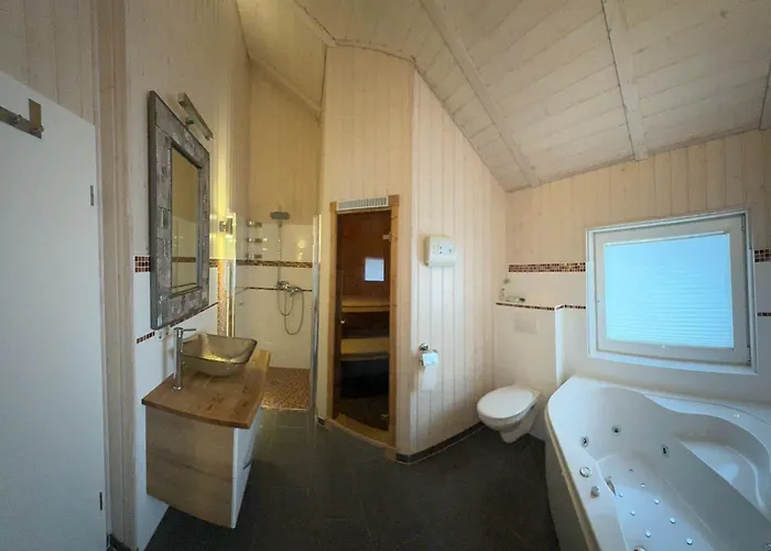 Ferienhaus Sealect-hus 5 Direkt An Der Nordsee Nahe St. Peter Ording - Mit Sauna, Whirlpool Und Kamin *